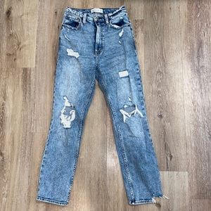 Abercrombie & Fitch Ultra High Rise Ankle Straight Jeans